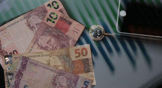 
Crédito consignado terá redução de limite e alta de juros para aposentados e pensionistas 