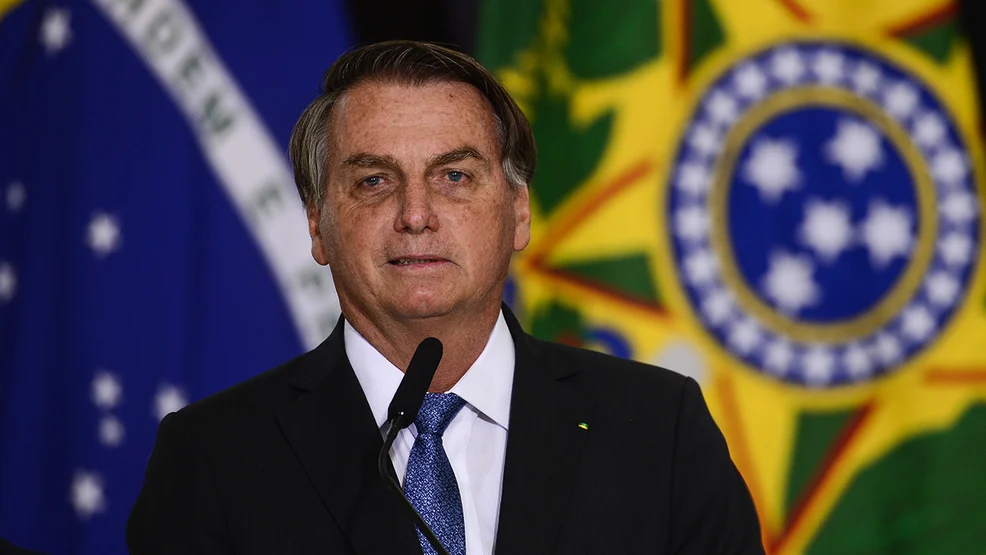 Estado de saúde de Bolsonaro requer "muitos cuidados" e é considerado "grave"