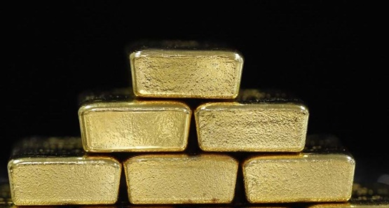 PM  prende quatro passageiros com barras de ouro no desembarque na capital
