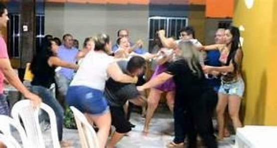 Durante festa familiar tio agride sobrinha e foge antes da chegada da polícia