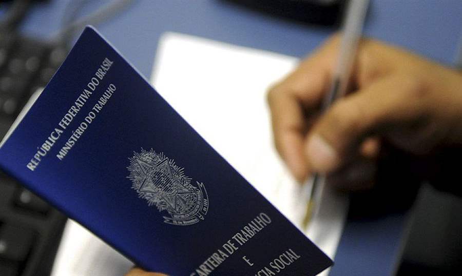 Trabalhadores autônomos foram mais prejudicados por pandemia em 2020
