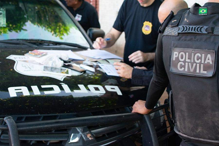 Polícia Civil  prende suspeitos que roubaram  arsenal de duas transportadoras 