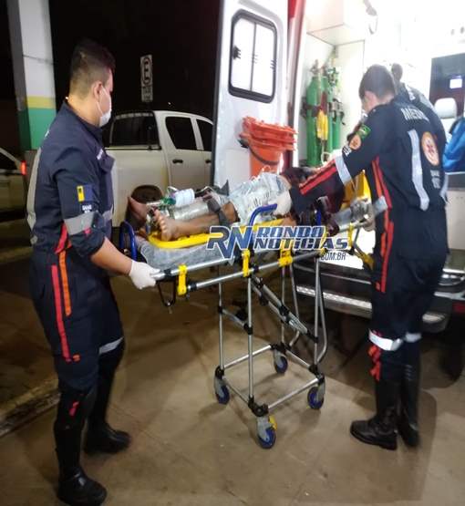 Jovem leva tiro no pescoço e fica em estado gravíssimo no Hospital João Paulo II
