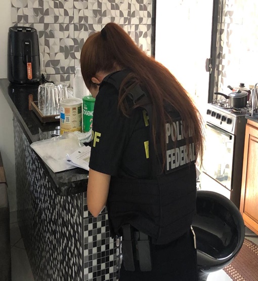 Operação da PF prende empresário acusado de crimes de pornografia infanto-juvenil em Rondônia