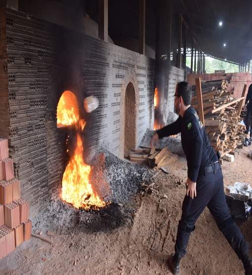 Polícia Federal incinera mais de uma tonelada de drogas em Rondônia