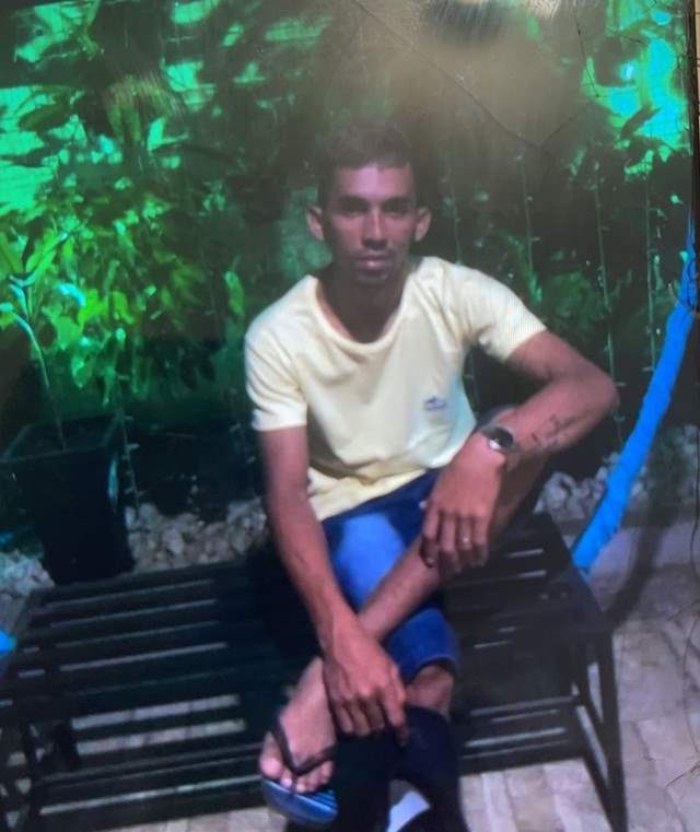 Jovem de 20 anos é assassinado com tiro na cabeça ao sair de motel