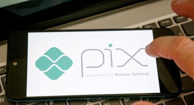 
Transferência via Pix vira a principal forma de pagamento nos pequenos negócios