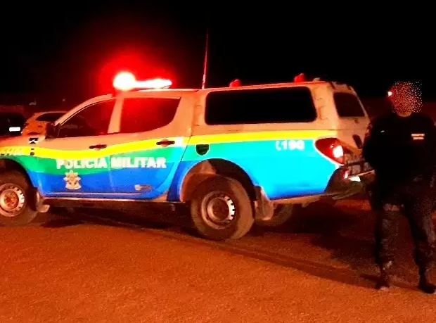 Homem ataca seu vizinho com paulada na cabeça e vai preso