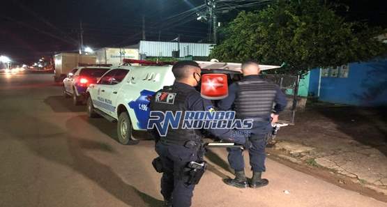 Polícia prende jovem por suspeita de receptação de moto roubada