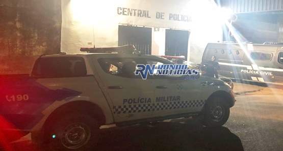 Marido é preso após agredir esposa que estava com filho no colo 