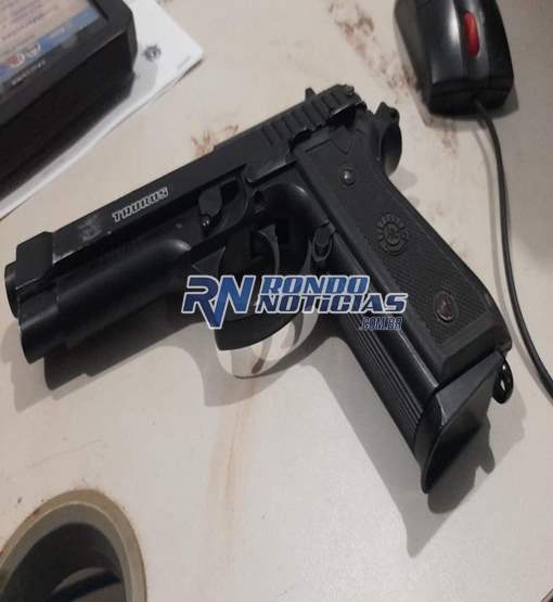 PM detém casal de jovens quando tentava assaltar posto de combustível
