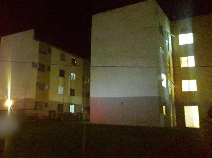 Polícia prende casal que abandonou filhos trancados em apartamento