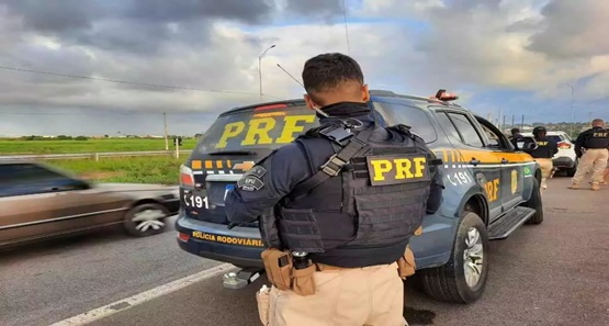 Profissionais de imprensa reclamam do tratamento dado pela  PRF