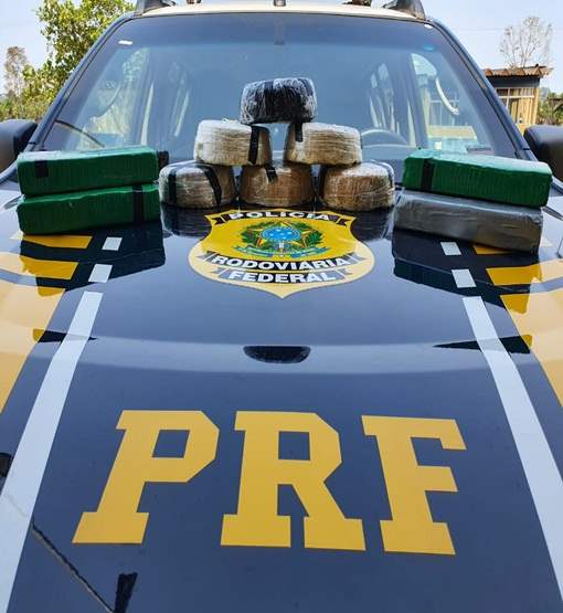 PRF apreende carregamento de pasta base de cocaína avaliada em 1 milhão