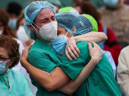 Profissionais de saúde têm insônia durante a pandemia, diz estudo