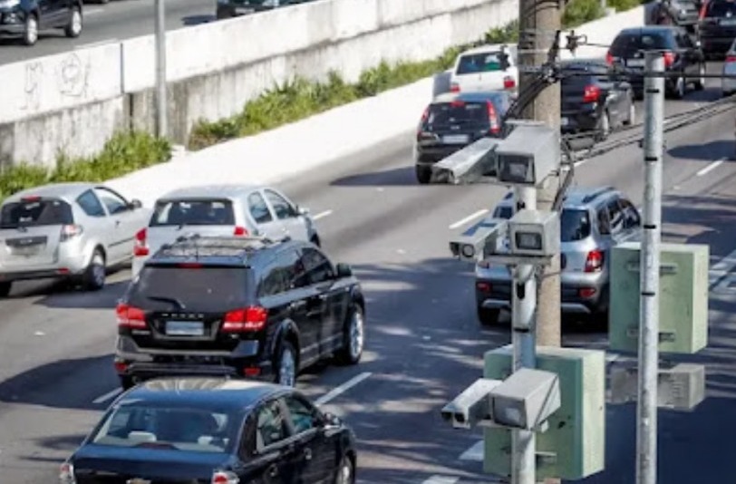 Novo radar promete multar carros e motos barulhentos; Testes já começaram
