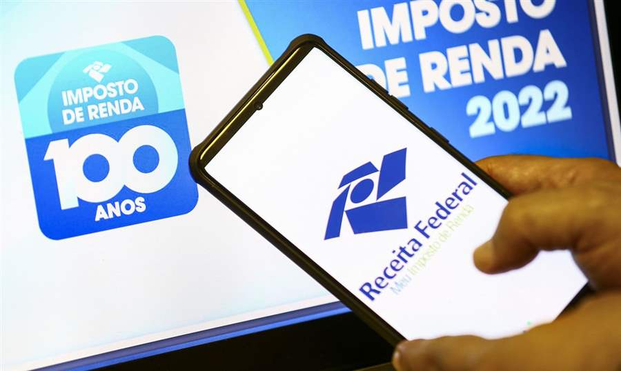 Contribuintes começam a receber declaração pré-preenchida do IR
