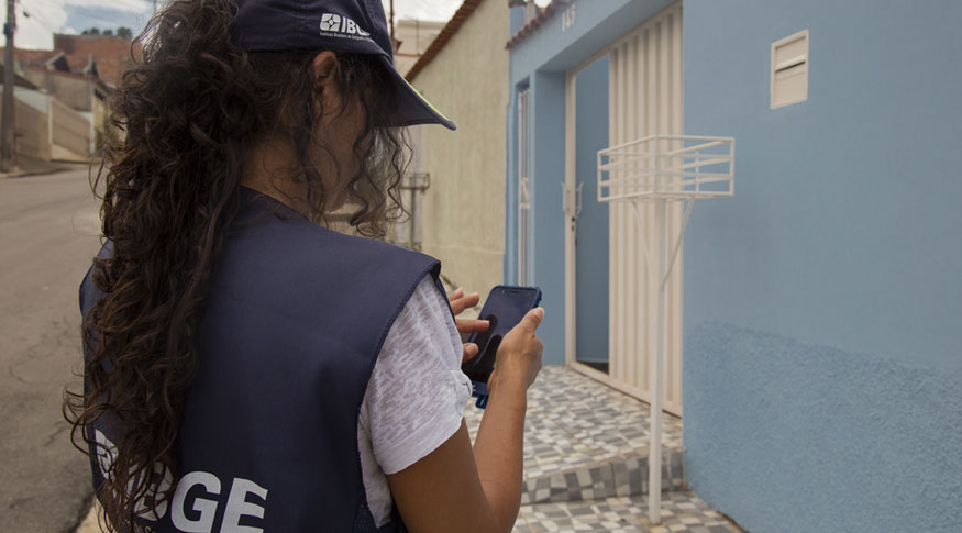  Recenseadora do IBGE é assaltada por criminoso em motocicleta na zona leste 