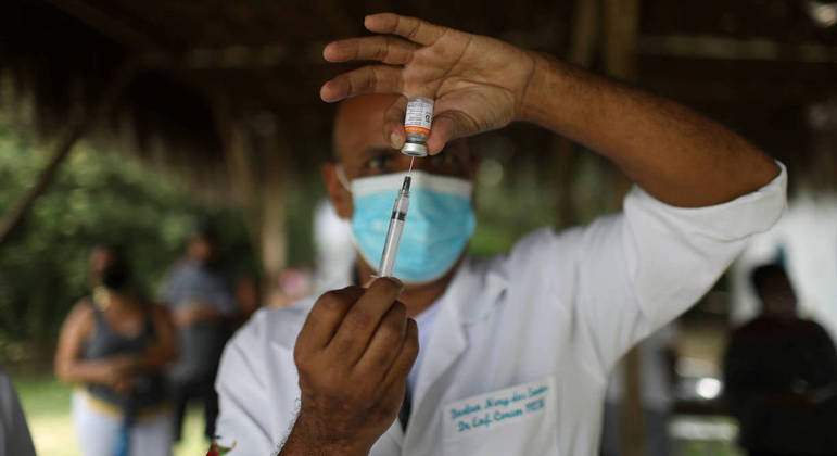 Brasil é o 5º país que mais vacina contra covid-19 no mundo