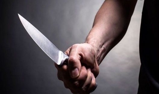 Homem é esfaqueado após confusão em bar na zona leste da capital 