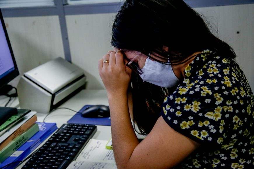 Sequelas psicológicas estão cada vez mais evidentes em pacientes da covid-19