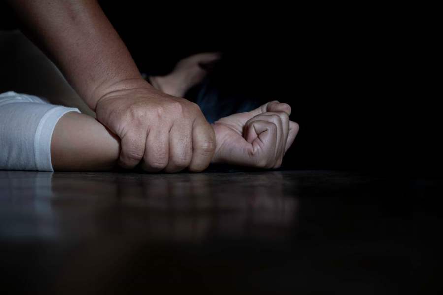 Jovem é agredida e estuprada pelo ex-marido na capital