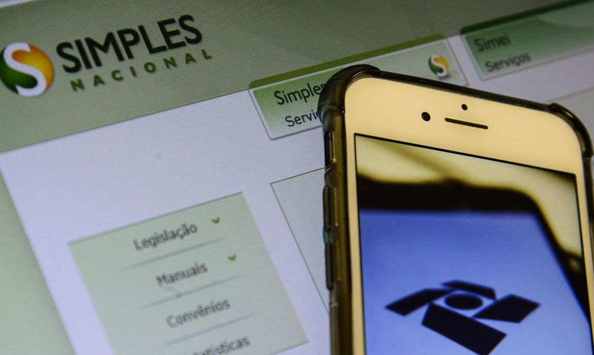 Prazo para aderir a parcelamento especial do Simples acaba nesta sexta
