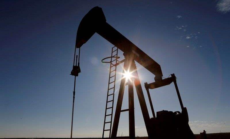 Preço do petróleo acelera e passa de US$ 110, maior valor dos últimos oito anos
