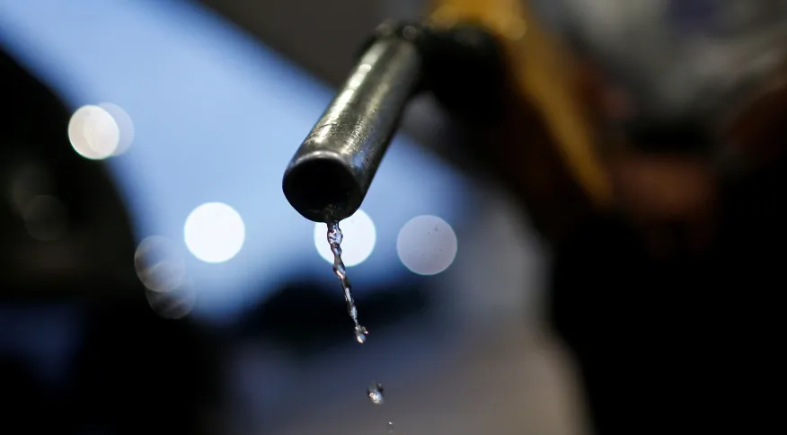Petrobras reduz preço da gasolina em R$ 0,15 por litro para distribuidoras