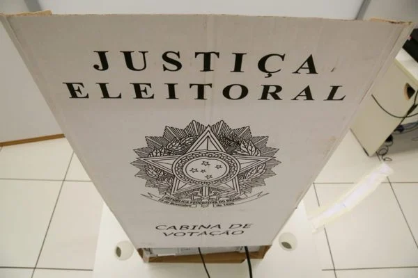 Tribunal Superior Eleitoral firma acordo com líderes religiosos para promover paz nas eleições