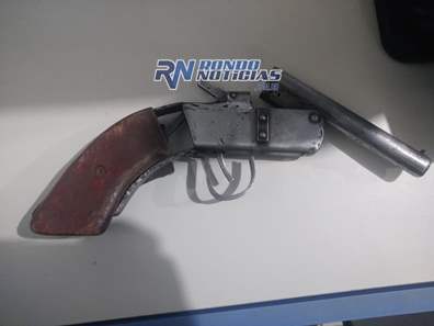 Adolescente tenta assaltar com arma caseira mas é pego e linchado 
