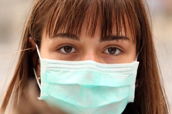 Governo Federal derruba exigência de máscaras faciais em locais fechados de trabalho