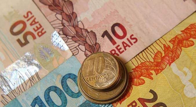 Saques na poupança superam depósitos em R$ 35,4 bilhões em 2021, apontam dados