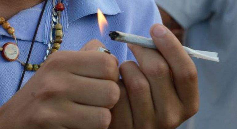 Justiça autoriza internação compulsória de usuário de drogas com o custo pago pelo governo