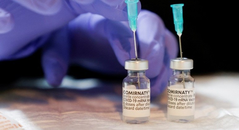 Três doses da vacina da Pfizer contra a Covid são eficazes para menores de 5 anos
