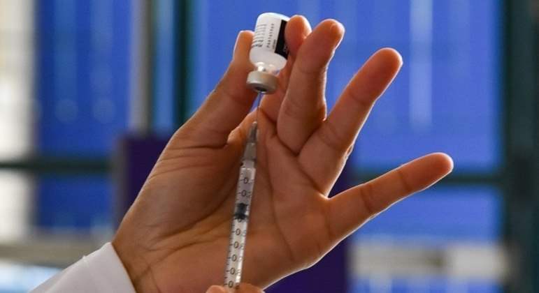 
Ministério vai discutir redução do intervalo da 2ª dose de vacinas contra covid-19