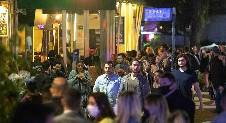 Efeito da variante Delta no Brasil é diferente de outros lugares afirma estudo