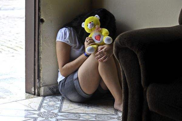 Homem suspeito de estuprar a sobrinha durante dois anos é preso