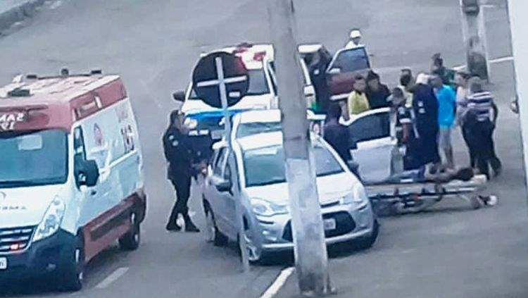Casal se envolve em acidente ao tentar fugir após assalto 