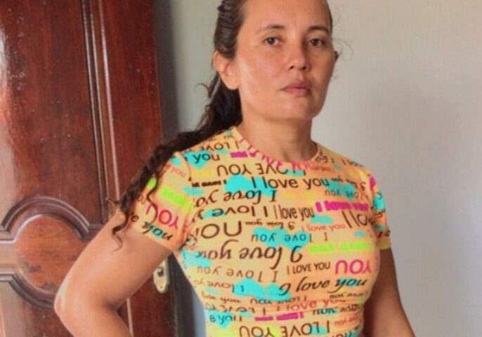 Mulher é morta a tiros pelo ex-marido dentro da própria casa; imagens fortes