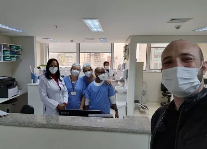 
Primeiro brasileiro diagnosticado com varíola dos macacos recebe alta e deixa hospital 