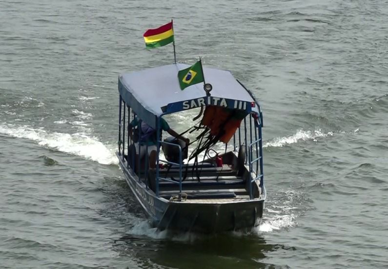 Fotografia: Dandara Amorim. Navegação no Rio Mamoré, como é feita a travessia de visitantes de Guajará-Mirim para Guayaramerín